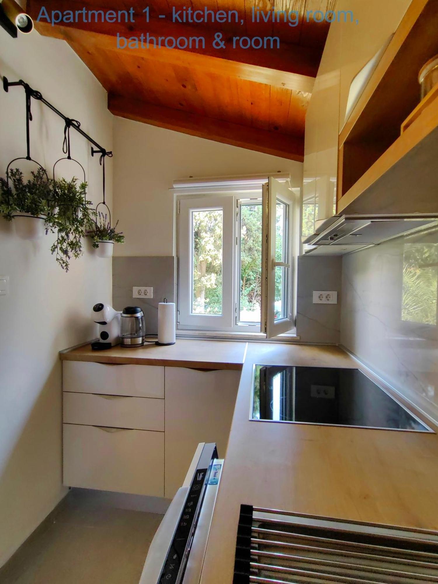 Relax And Enjoy Apartments Split Exterior foto